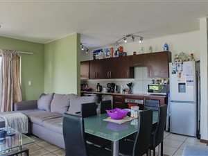 2 Bed Apartment in Jackal Creek (Northriding)