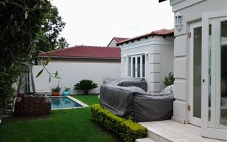 3 Bedroom House in Maroeladal