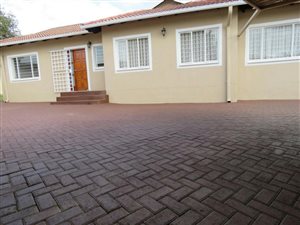 3 Bed House in White River