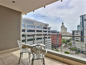 2 Bed Apartment in Foreshore