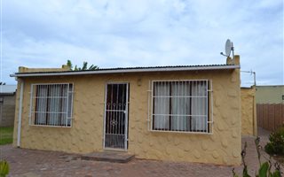 2 Bedroom House in Albertinia
