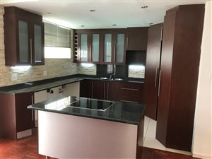 3 Bed Apartment in Observatory