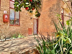 2 Bed Townhouse in The Hill