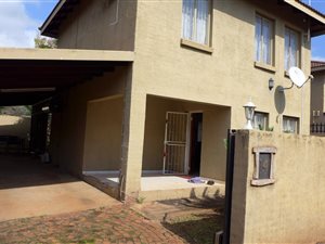 3 Bed House in Komatipoort