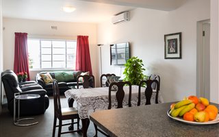 2 Bedroom Apartment in Vredehoek