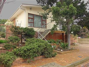 4 Bed House in Boston