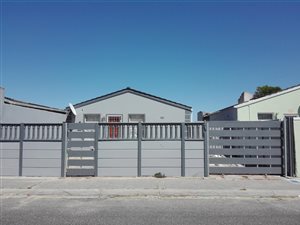 2 Bedroom House in Mitchells Plain