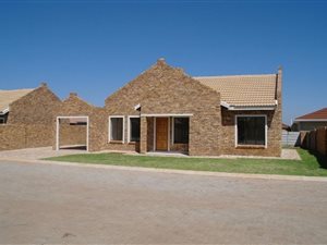 3 Bedroom House in Denneoord