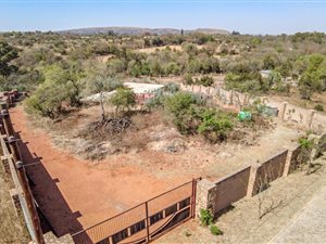 9318 m² Land available in Kameeldrift East