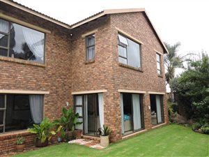4 Bed House in Edelweiss