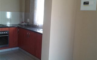 Bachelor apartment in Grimbeek Park