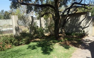 1 Bedroom Garden Cottage in Kyalami AH