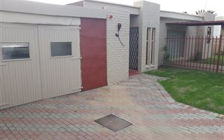 8 Bedroom House in Odendaalsrus
