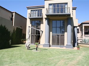 4 Bed House in Waterkloof