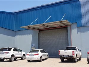Commercial space in Mobeni