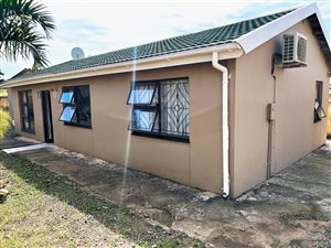 5 Bed House in KwaMashu