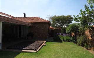 3 Bedroom House in Rietvalleirand