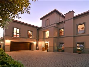 3 Bed Cluster in Bedfordview