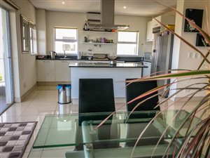 4 Bed Townhouse in La Lucia