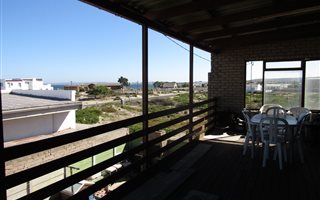 3 Bedroom House in Langebaan North