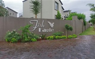 3 Bedroom Townhouse in Eagle Canyon Golf Estate