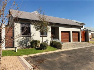 4 Bed House in Heritage Hill