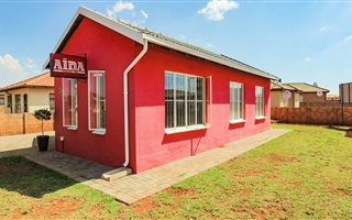 3 Bedroom House in The Orchards
