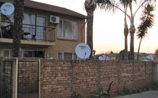 2 Bedroom Townhouse in Willow Park Manor