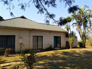 4 Bed House in Blackridge