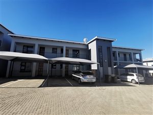 2 Bed Apartment in Witpoortjie