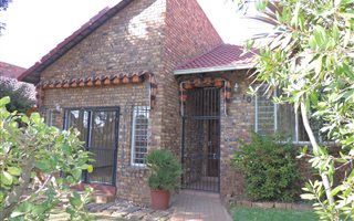 3 Bedroom Simplex in Wapadrand
