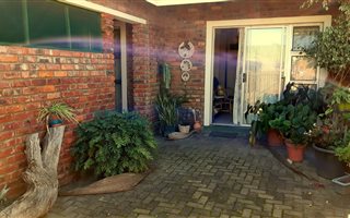 2 Bedroom Townhouse in George South