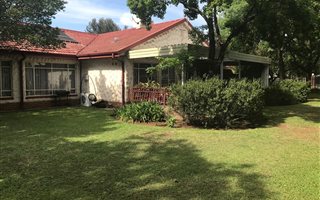 4 Bedroom House in Vanderbijlpark SW5