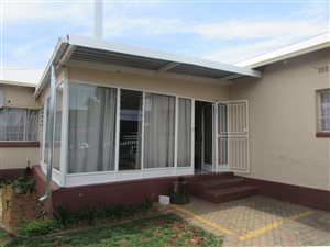 4 Bed House in Florentia