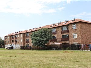 2 Bedroom Townhouse in Ravenswood