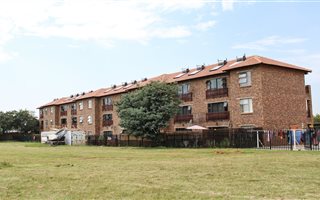 2 Bedroom Townhouse in Ravenswood