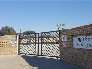 1 Bed Townhouse in Vanderbijlpark SE
