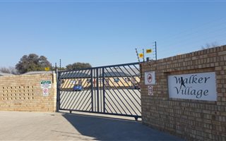 1 Bedroom Townhouse in Vanderbijlpark SE