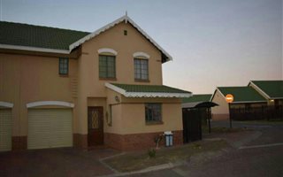 3 Bedroom Townhouse in Reyno Ridge