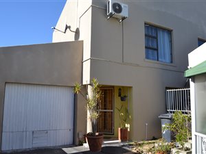 2 Bed House in Protea Village
