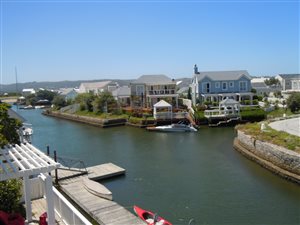 2 Bed Apartment in Thesen Islands