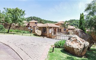 3 Bedroom Townhouse in Meyersdal