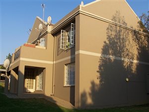 2 Bed Townhouse in Erasmuskloof