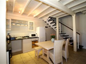 2 Bed Apartment in Keurboomstrand