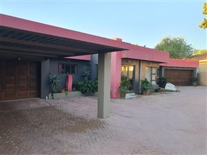 4 Bed House in Heuwelsig