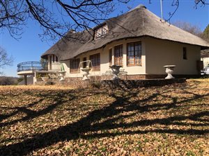 2.2 ha Farm in Lindequesdrif