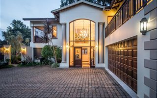 5 Bedroom House in Kloof