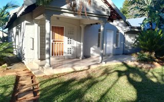 6 Bedroom House in Kingsview