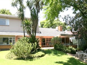 5 Bed House in Waverley