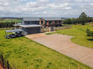 723 ha Farm in Grootfontein Estate